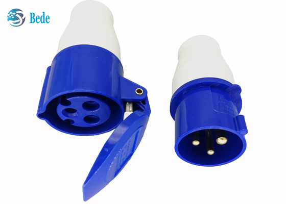 Tipo blu industriale dell'accoppiatore di colore 220-250V 16A della spina e dell'incavo P+N+E di monofase