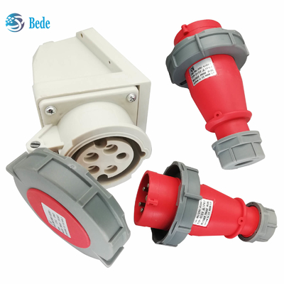 Spina 3P+N+E ed incavo industriali IP67 parete di amp di AC220-415V 16 e 32 che monta tipo