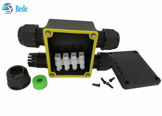 Manica impermeabile esterno IP68 450V della scatola di distribuzione del cavo della scatola di giunzione di PA 66 4
